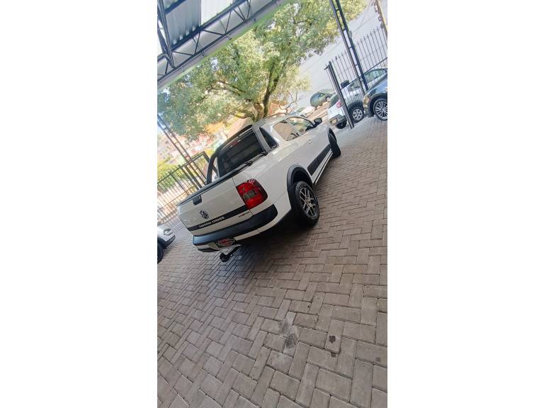 VOLKSWAGEN - SAVEIRO - 2016/2016 - Branca - R$ 71.900,00
