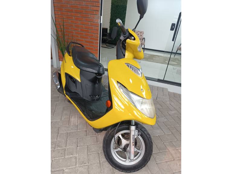 SUZUKI - BURGMAN - 2007/2007 - Amarela - R$ 6.900,00