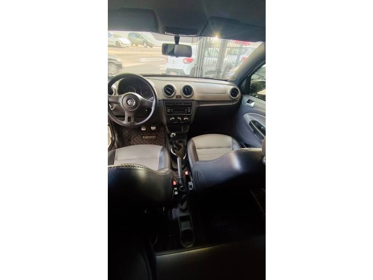VOLKSWAGEN - SAVEIRO - 2016/2016 - Branca - R$ 71.900,00