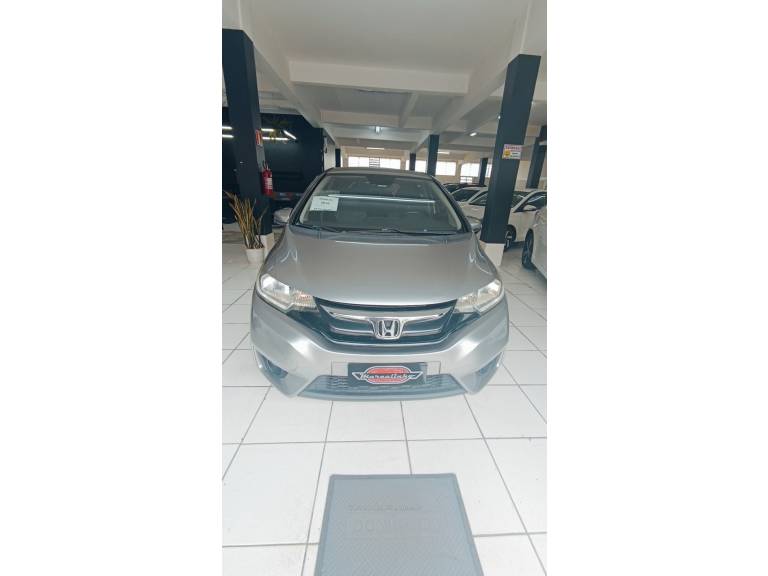 HONDA - FIT - 2015/2015 - Prata - R$ 63.900,00