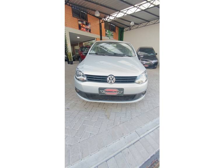 VOLKSWAGEN - FOX - 2010/2010 - Prata - R$ 32.900,00