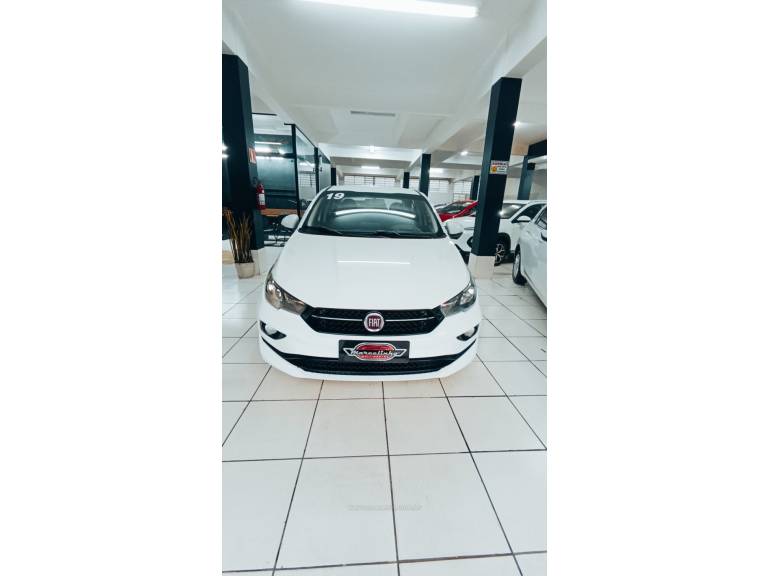 FIAT - CRONOS - 2019/2019 - Branca - R$ 62.900,00