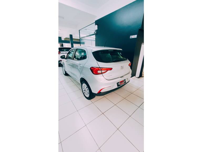 FIAT - ARGO - 2022/2022 - Prata - R$ 62.900,00