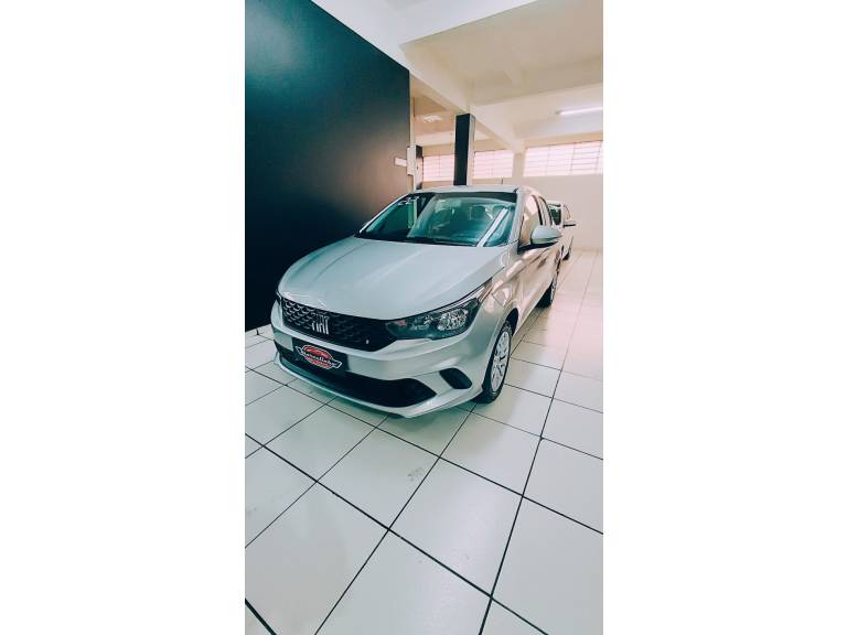 FIAT - ARGO - 2022/2022 - Prata - R$ 62.900,00