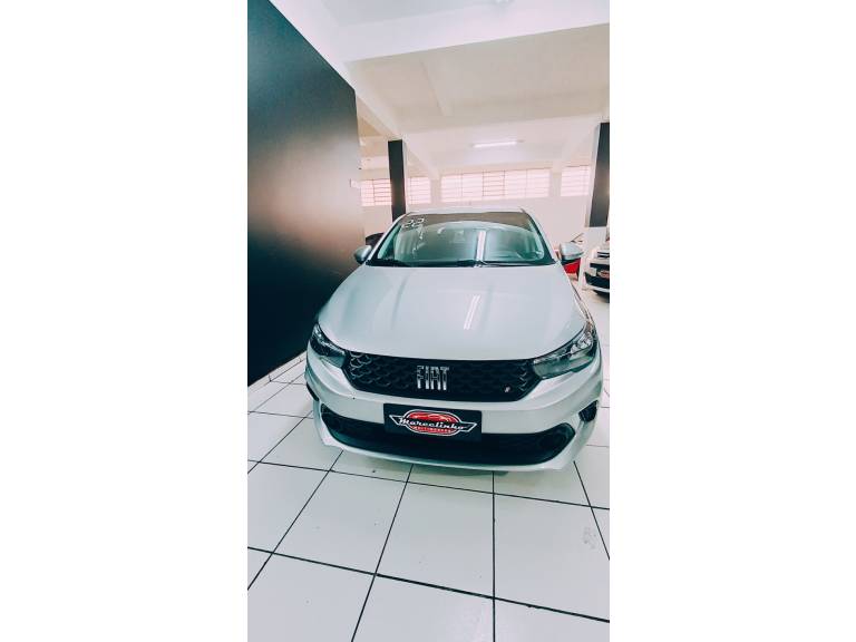 FIAT - ARGO - 2022/2022 - Prata - R$ 62.900,00