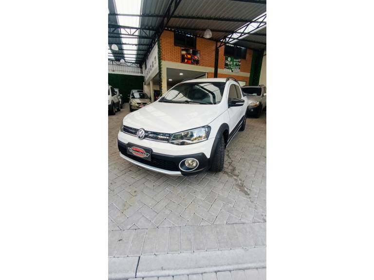 VOLKSWAGEN - SAVEIRO - 2016/2016 - Branca - R$ 71.900,00