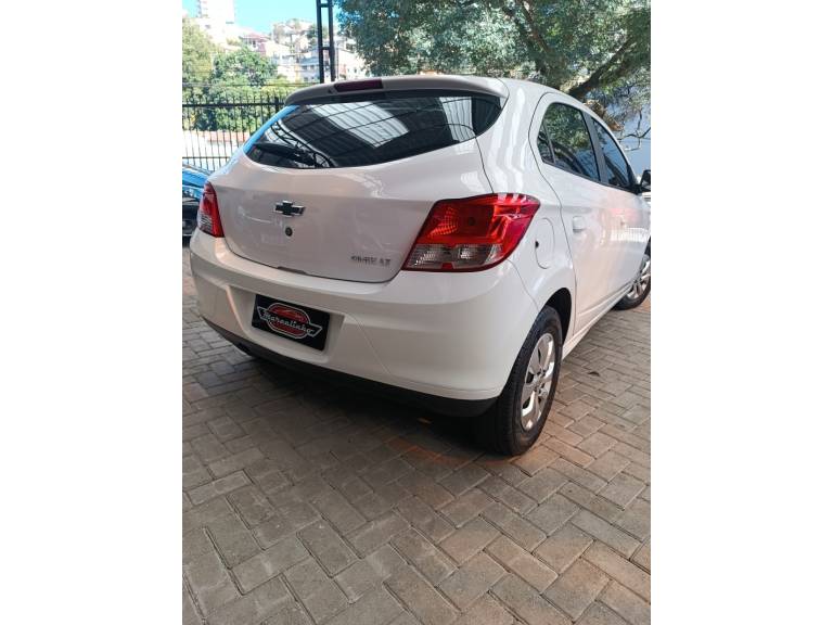 CHEVROLET - ONIX - 2013/2013 - Branca - R$ 41.900,00