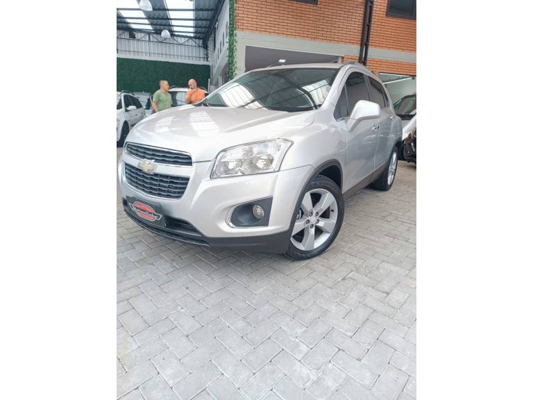 CHEVROLET - TRACKER - 2014/2014 - Prata - R$ 67.900,00