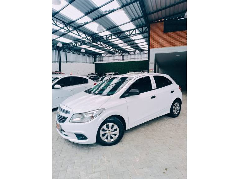 CHEVROLET - ONIX - 2018/2018 - Branca - R$ 52.900,00