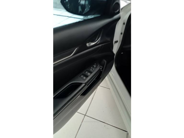 HONDA - CIVIC - 2017/2017 - Branca - R$ 126.900,00