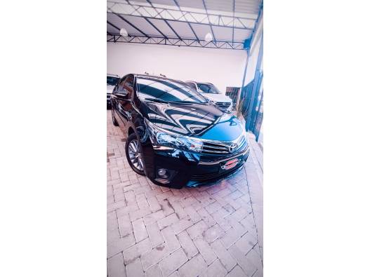 TOYOTA - COROLLA - 2016/2016 - Preta - R$ 83.900,00