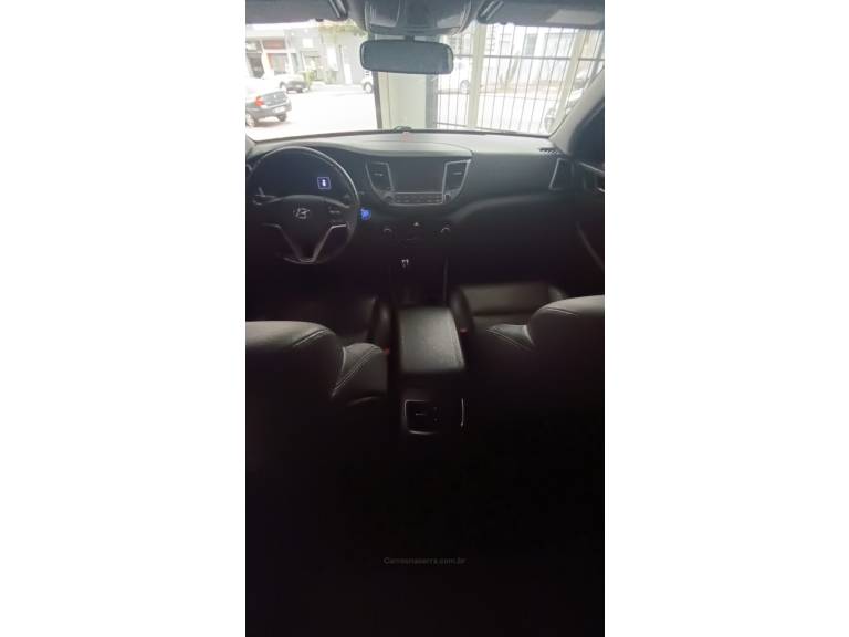 HYUNDAI - TUCSON - 2018/2019 - Prata - R$ 109.900,00