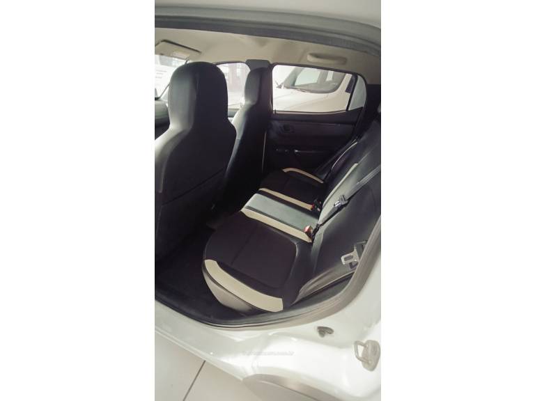 RENAULT - KWID - 2021/2021 - Branca - R$ 46.900,00