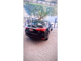 TOYOTA - COROLLA - 2016/2016 - Preta - R$ 83.900,00